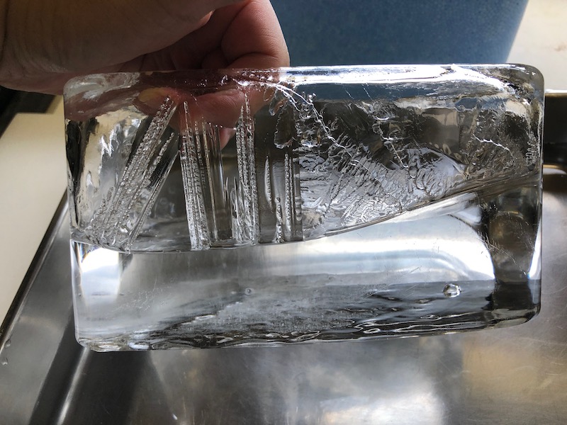 透明な氷の作り方13