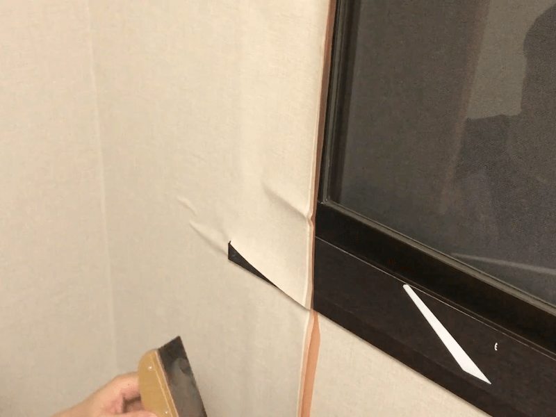 窓枠壁紙反対側