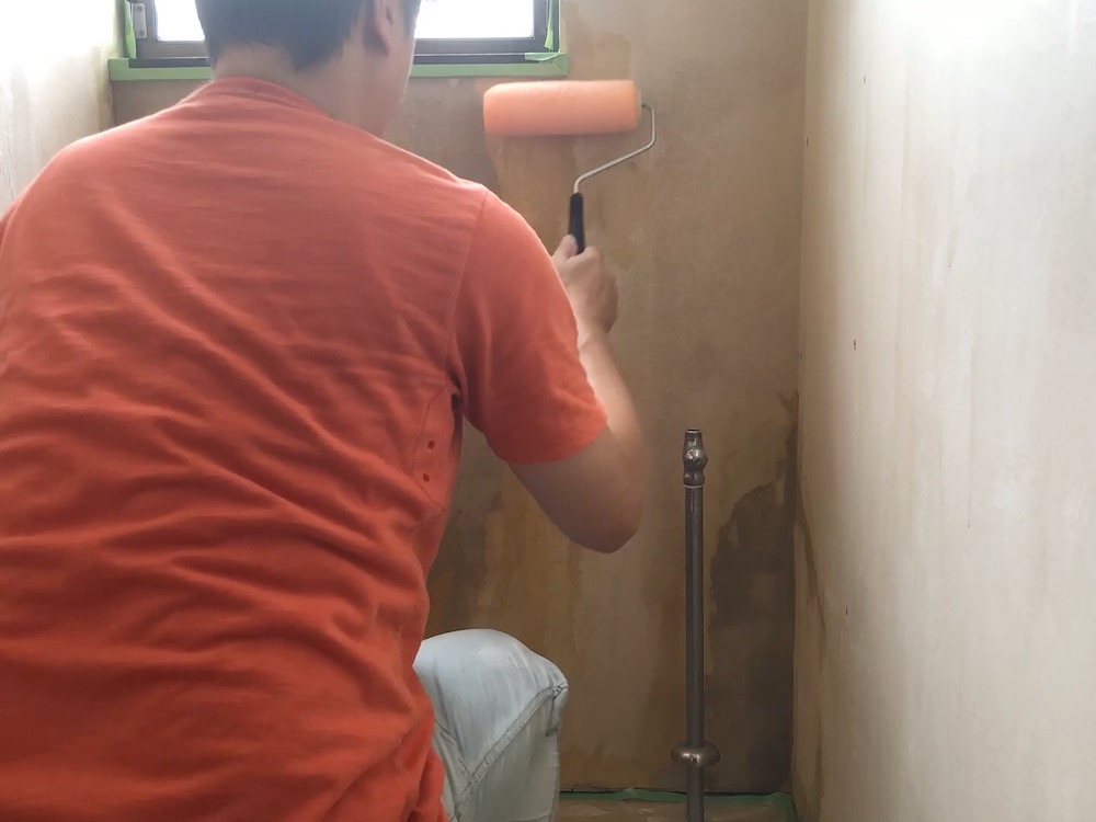DIYリフォーム1階トイレ】トイレのカビ取りとカビ対策、パテ塗りまで | いち歩
